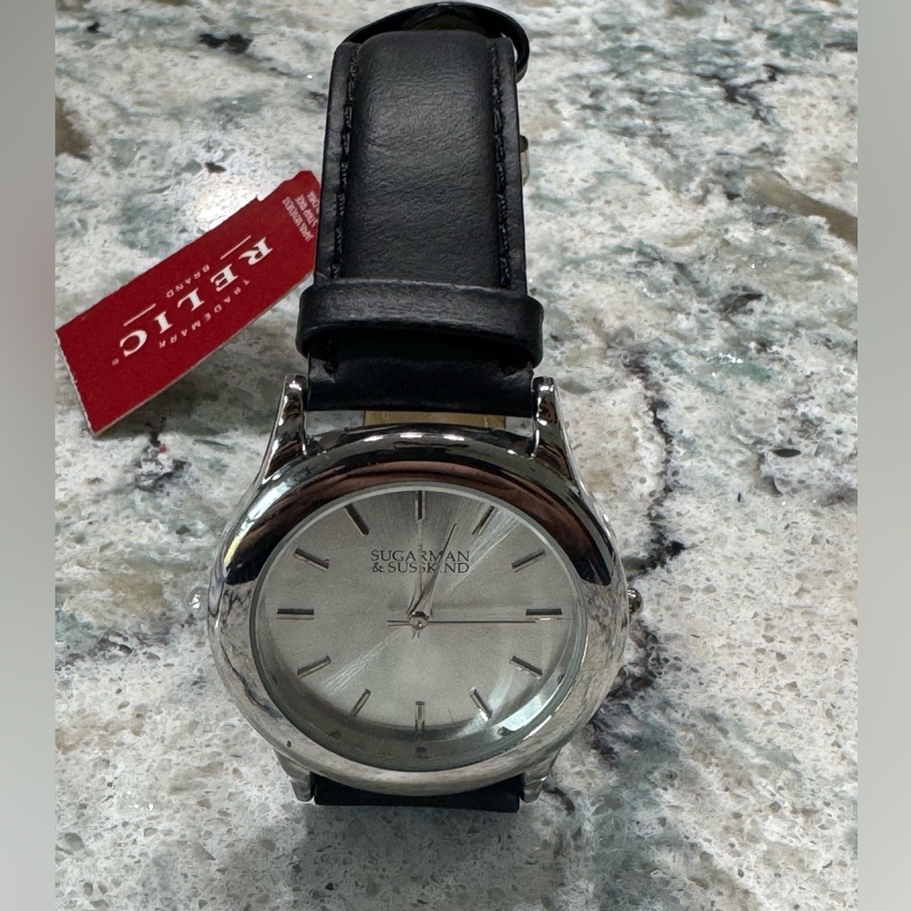 028 Relic Watch with leather band. NWT
